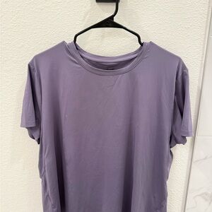 Nike Women's Purple Short Sleeve Tee